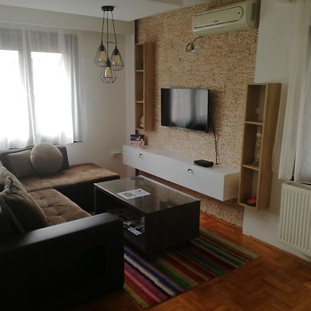 Apartment Aleksija Nisz Zewnętrze zdjęcie