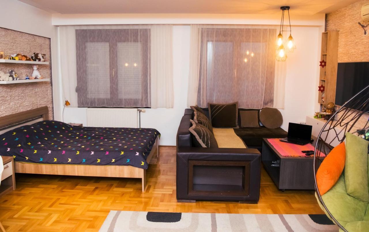 Apartment Aleksija Nisz Zewnętrze zdjęcie