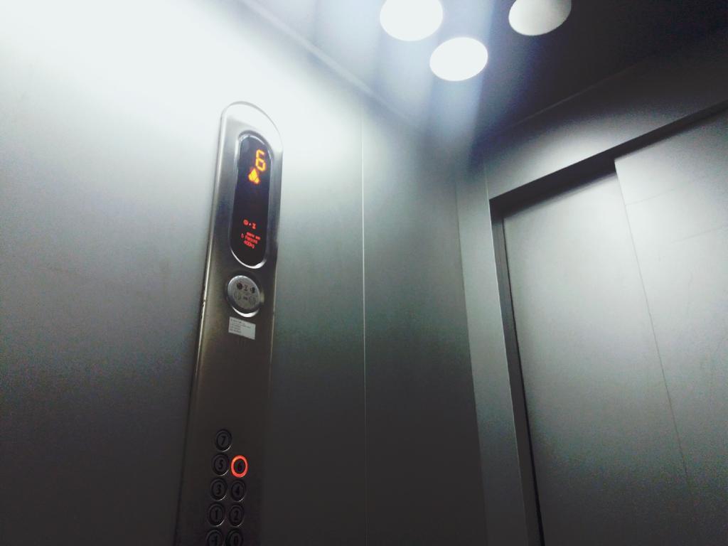 Apartment Aleksija Nisz Zewnętrze zdjęcie